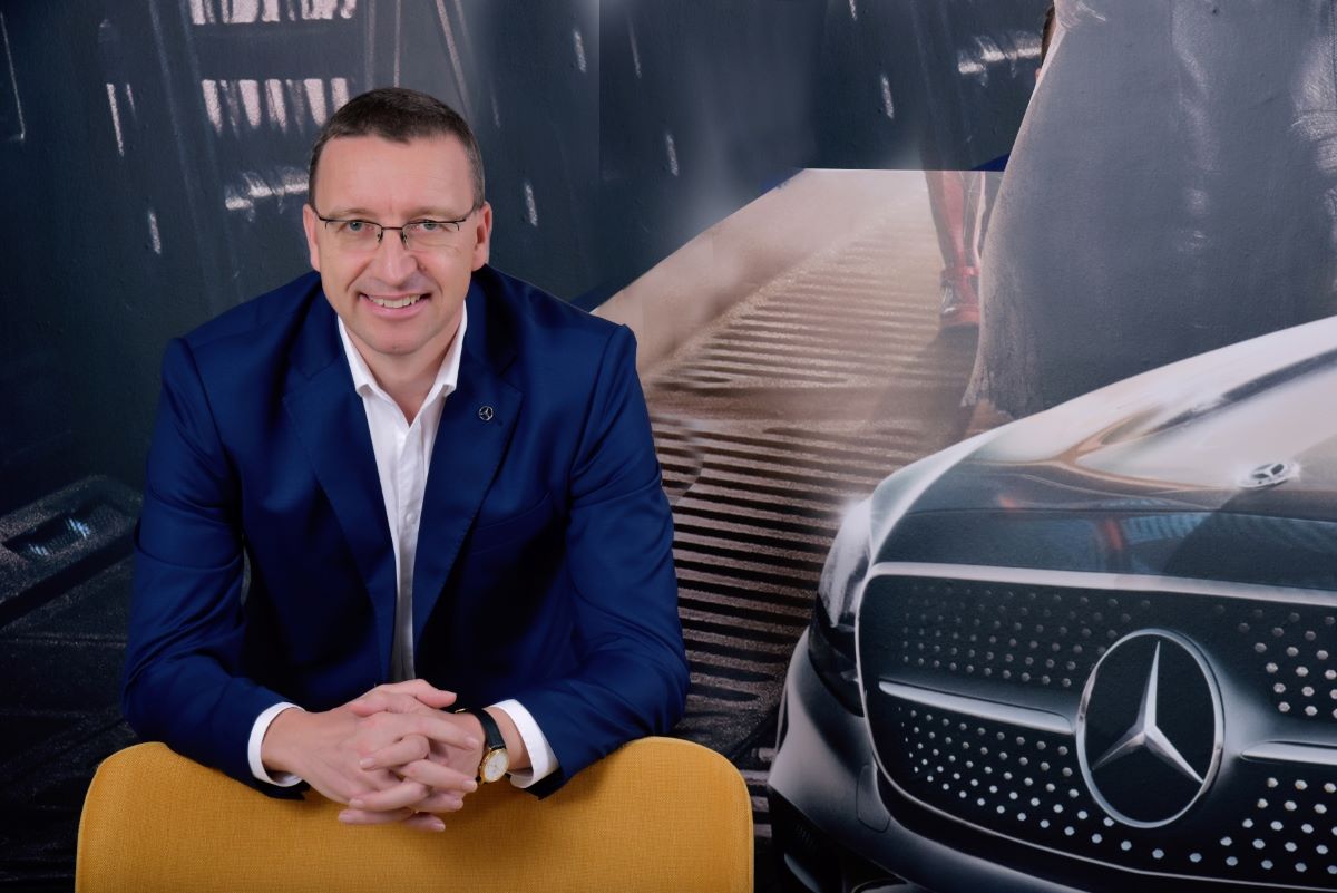 Mr. Martin Schwenk 2092022