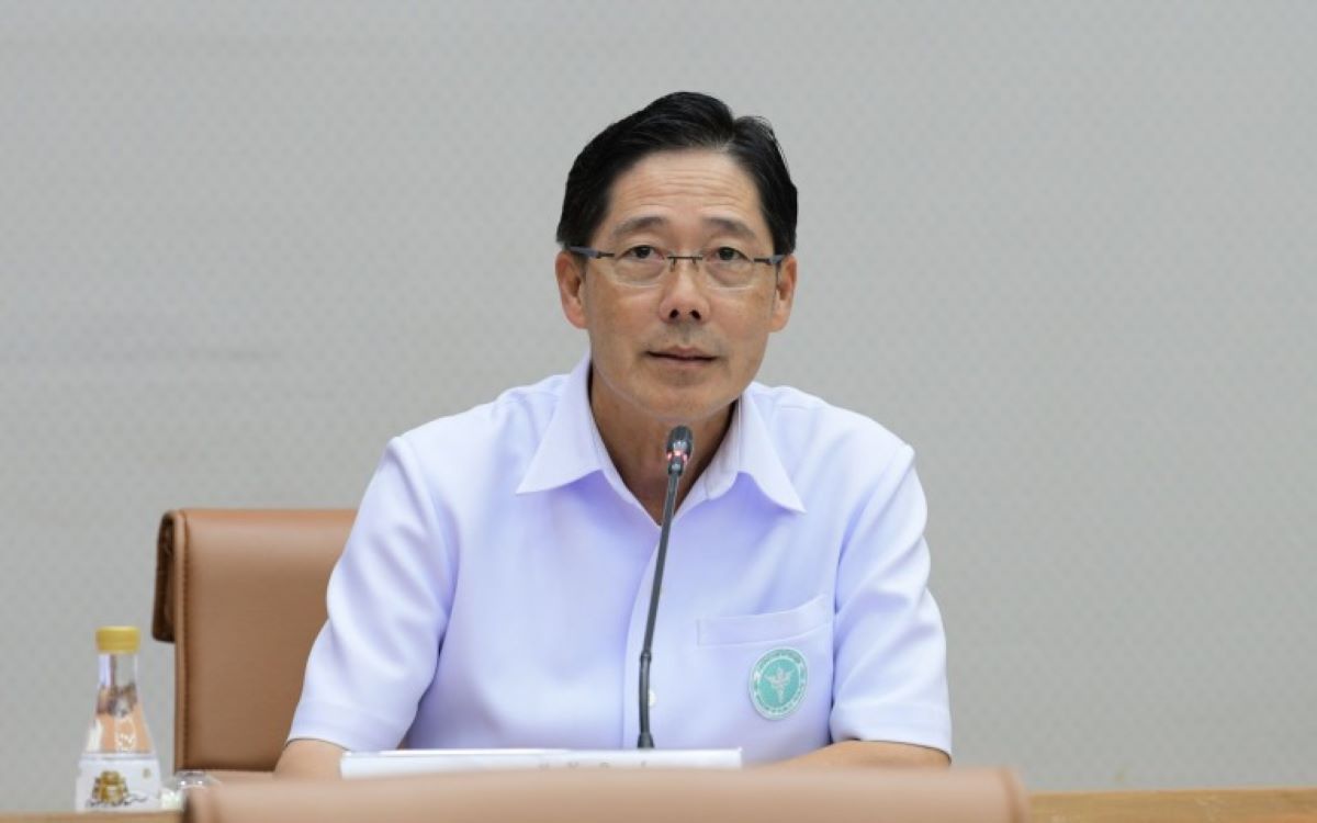 นายแพทย์ธเรศ กรัษนัยรวิวงศ์